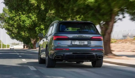 Audi Q7 موديل 2025