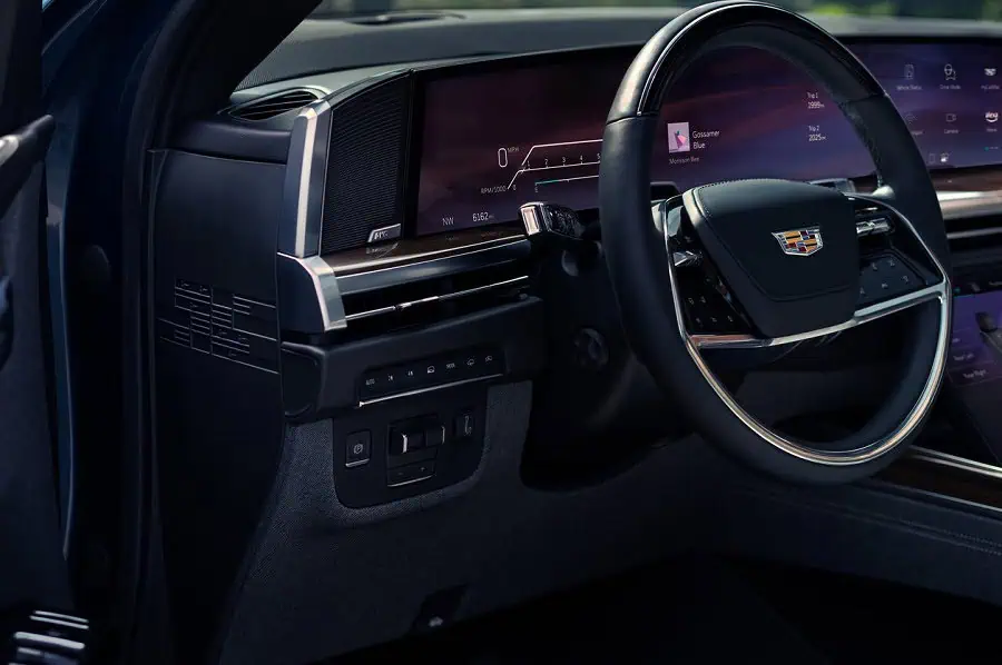 Cadillac Escalade موديل 2025