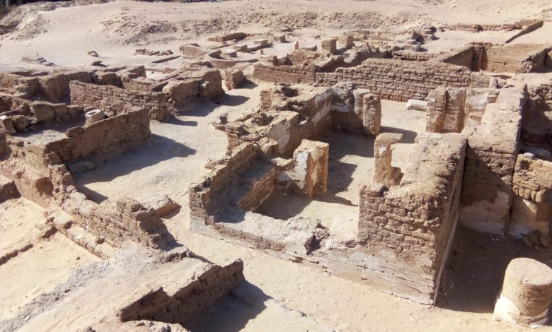مصر تكتشف مدينة سكنية متكاملة من العصر القبطي في واحة الخارجة