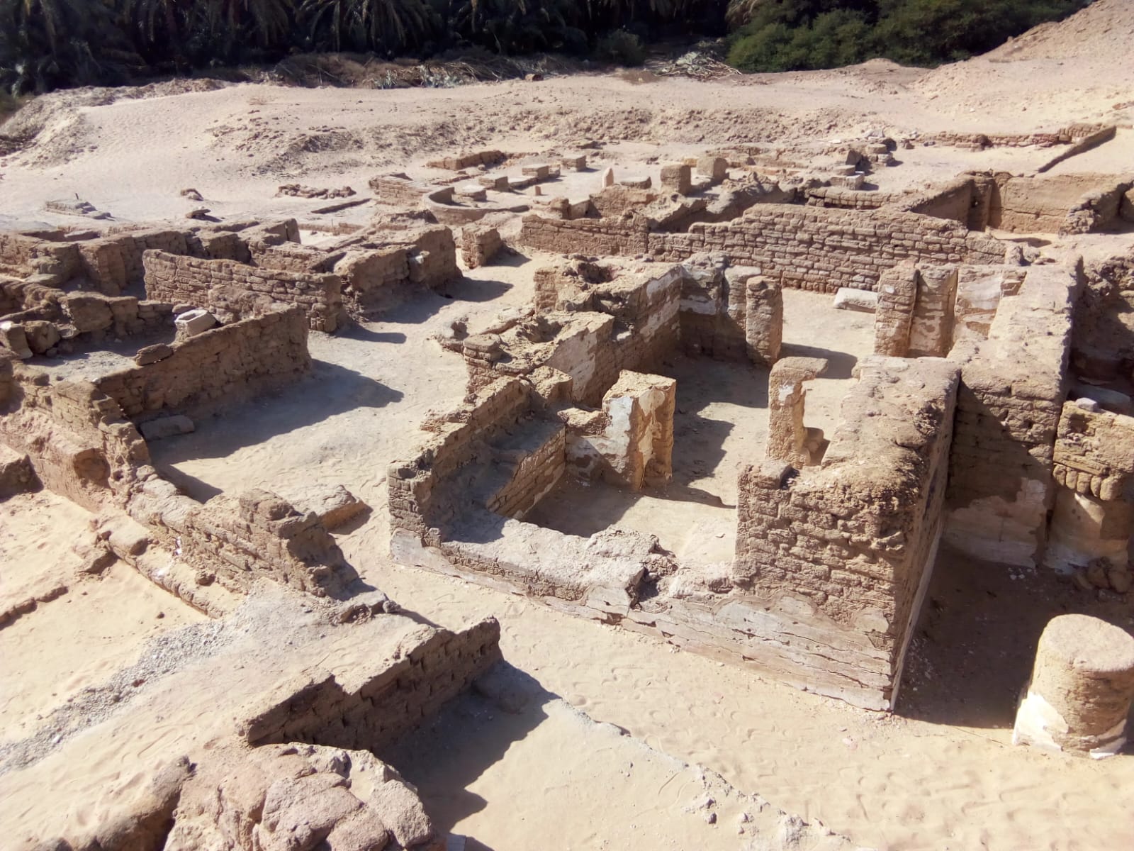 مصر تكتشف مدينة سكنية متكاملة من العصر القبطي في واحة الخارجة
