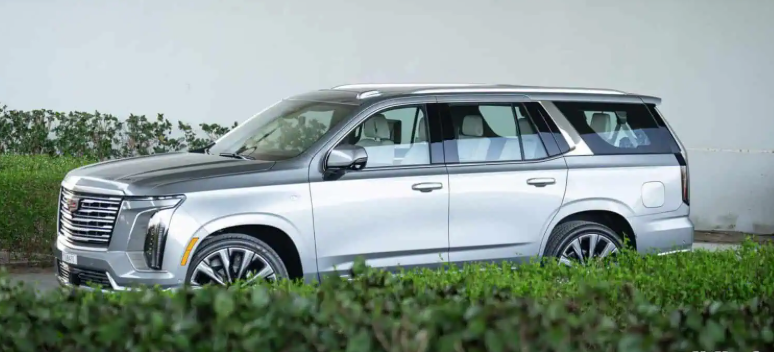 Cadillac Escalade موديل 2025